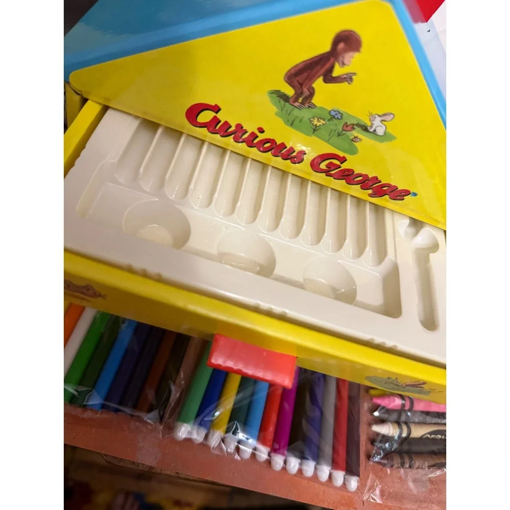 Curious George 40-Piece Art Set Kids Activity Kit House Shaped Storage Chest Box